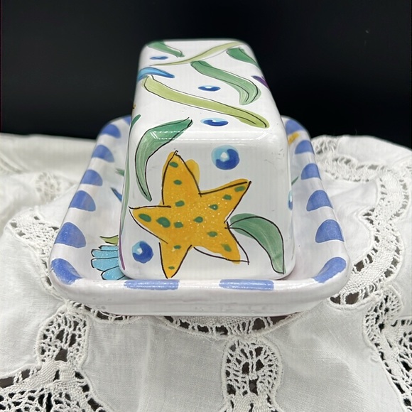 Mesa International Signed Ceramic Hand Painted Butter Dish - Picture 4 of 11